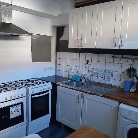 Single Bedroom With Wifi Off Bricklane 3 Лондон Экстерьер фото