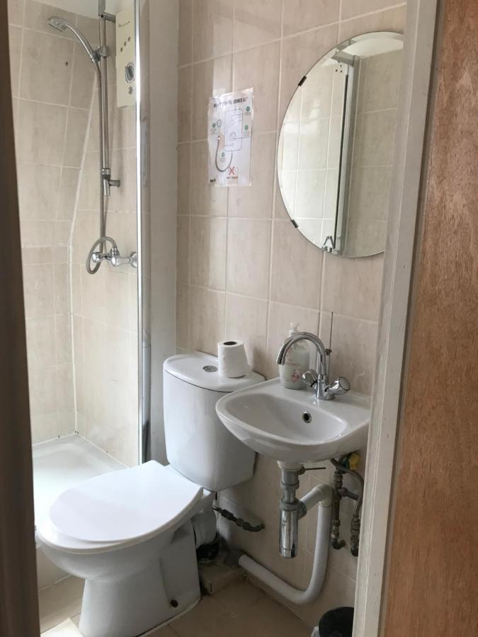 Single Bedroom With Wifi Off Bricklane 3 Лондон Экстерьер фото